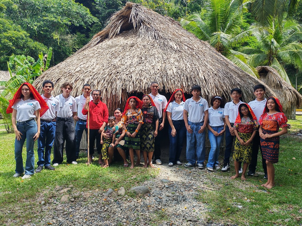 Visita a la comunidad Guna